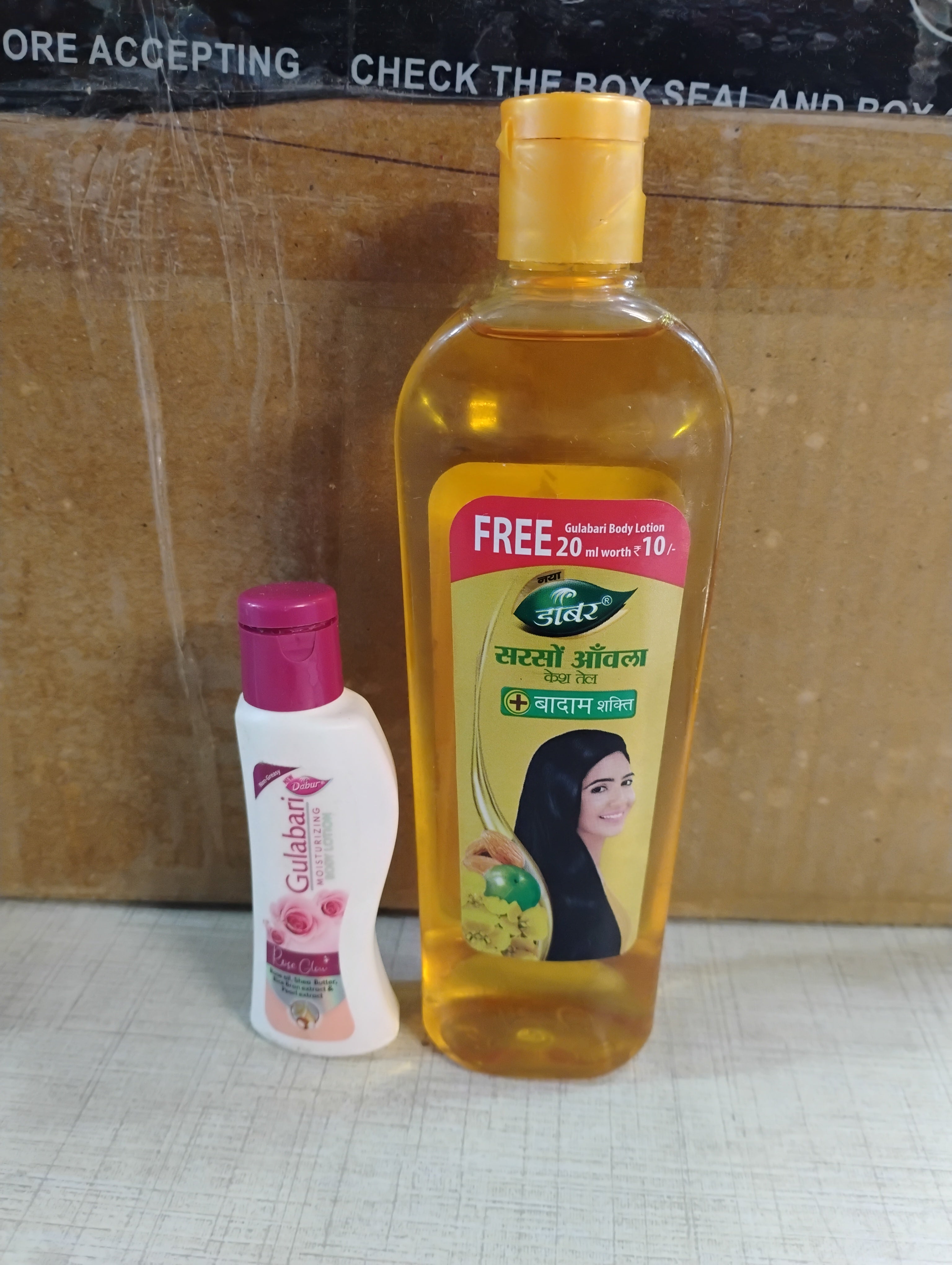 DABUR SARSO AMLA OIL 140ml (Offer Gulabari Lotion 20ml) MRP 45/-